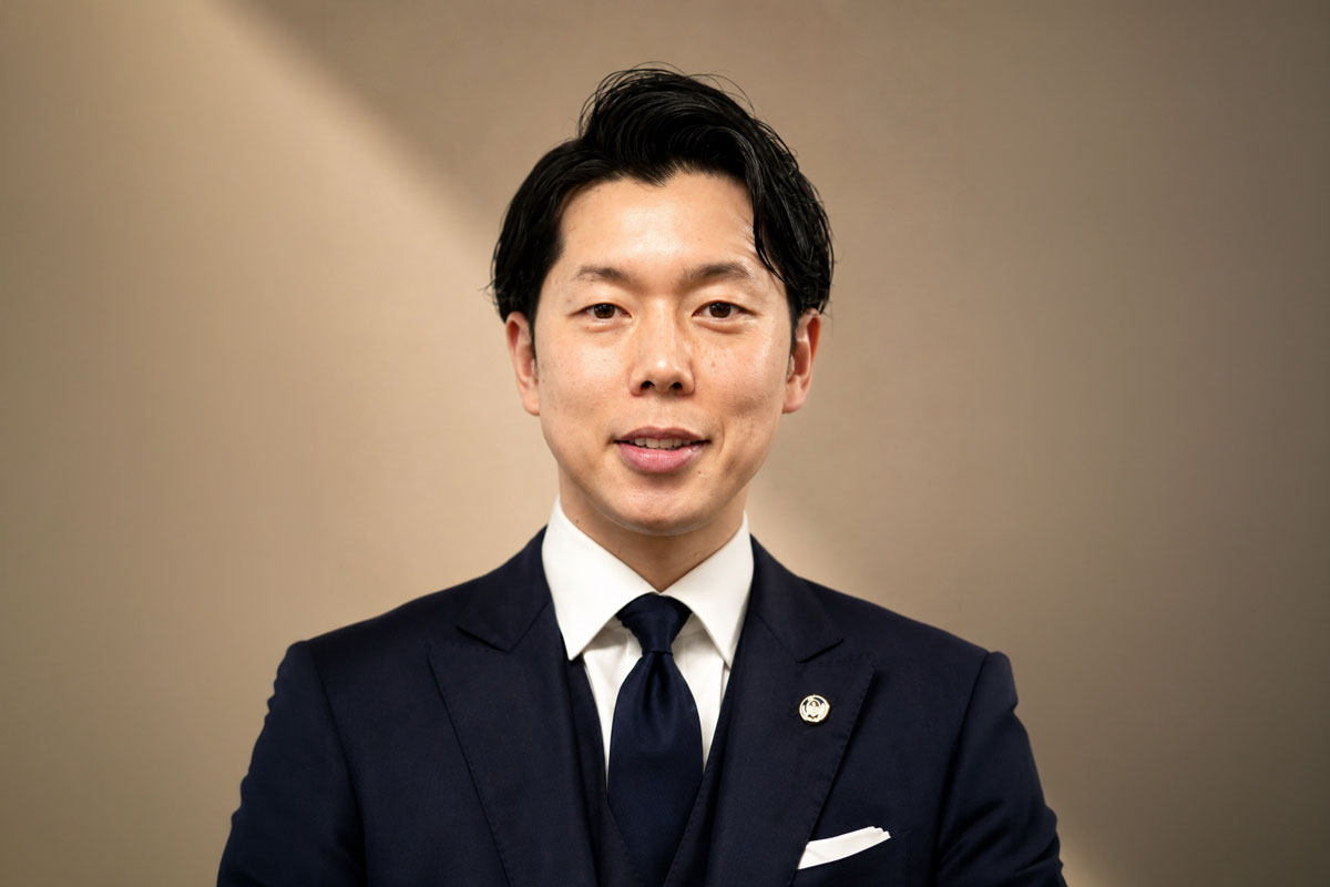 株式会社グランクラス代表取締役榊泰知